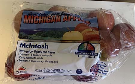 “McIntosh apples Great Lakes Great Flavor Michigan Apples 3lb. Plastic Bag” 