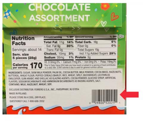 Kinder Happy Moments Chocolate Assortment Right Side Panel (showing UPC code 09800 52025)