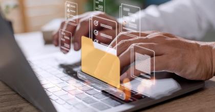 Person searching on a keyboard